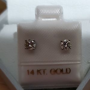 Canadian Diamonds .52ctw diamond stud earrings